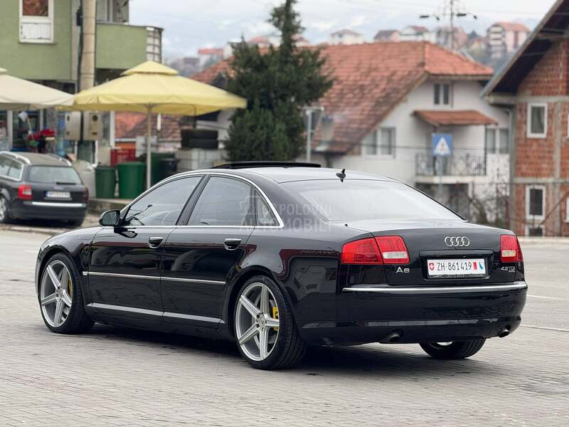 Audi A8 CH