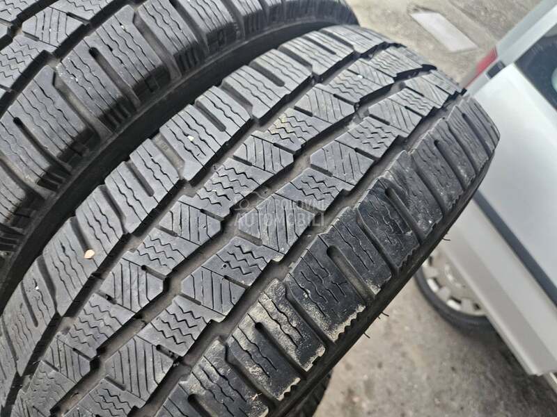Michelin 215/60 R17 Zimska