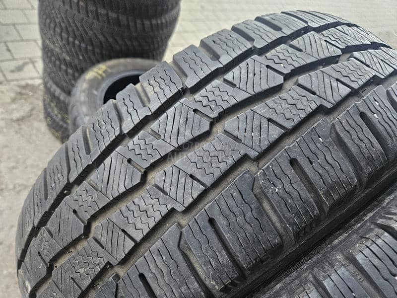 Michelin 215/60 R17 Zimska
