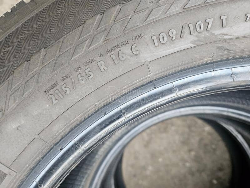 Continental 215/65 R16 Zimska