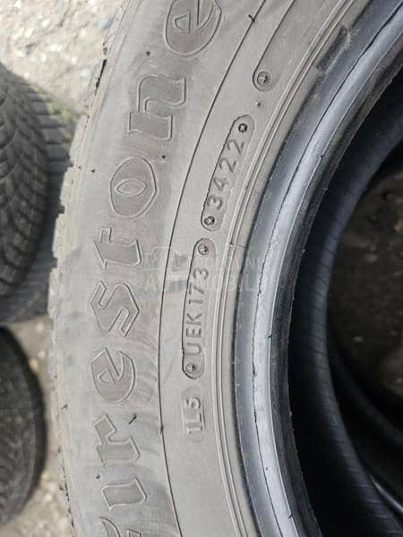 Firestone 215/65 R16 Zimska