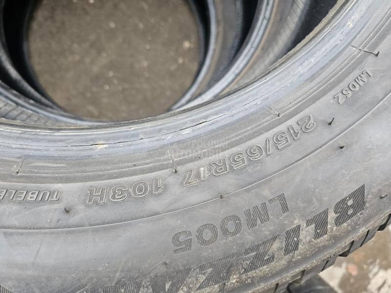 Bridgestone 215/65 R16 Zimska