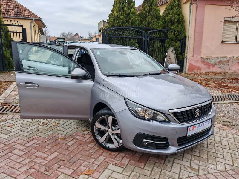 Peugeot 308 1.5 HDI EAT8