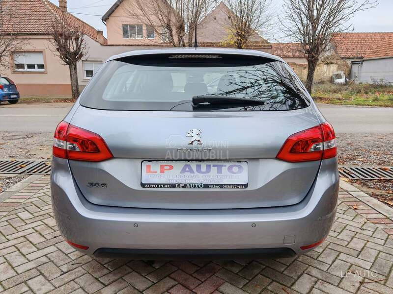 Peugeot 308 1.5 HDI EAT8