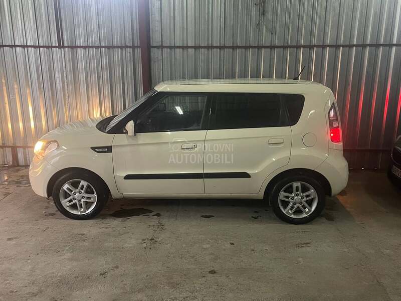 Kia Soul Auto Matik