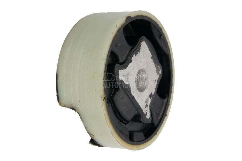 Nosac drzac motora