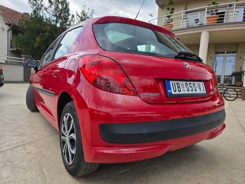 Peugeot 207 E XX T R A