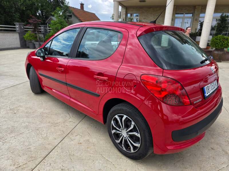 Peugeot 207 E XX T R A