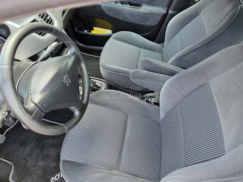 Peugeot 207 E XX T R A