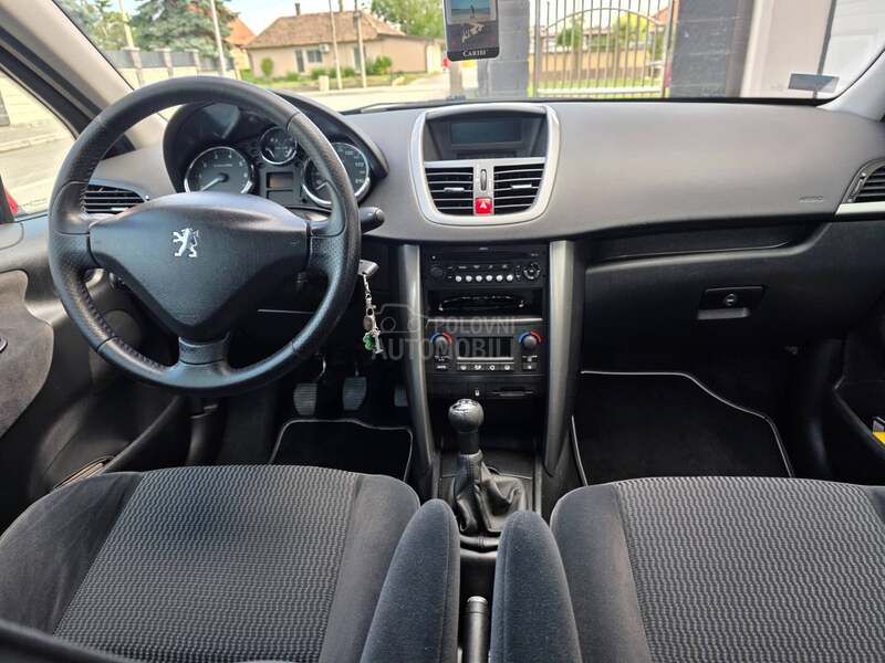 Peugeot 207 E XX T R A