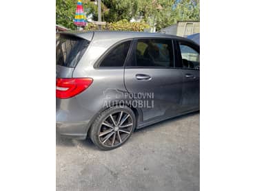Sajtna za Mercedes Benz B Klasa, B 150, B 160 ... od 2012. do 2018. god.