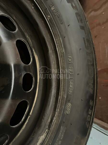 Goodride 225/60 R16 Zimska
