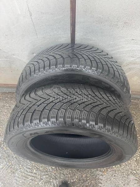 Maxxis 215/60 R16 Zimska