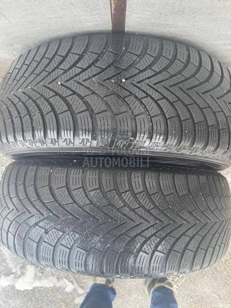 Maxxis 215/60 R16 Zimska