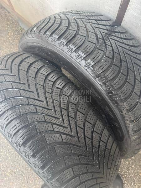Maxxis 215/60 R16 Zimska