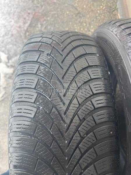 Maxxis 215/60 R16 Zimska