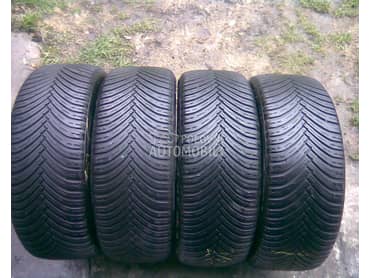 Maxxis 215/50 R18 Sve sezone