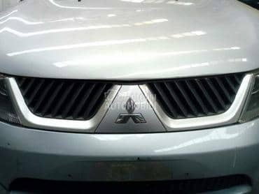 Maska za Mitsubishi Outlander od 2007. do 2013. god.