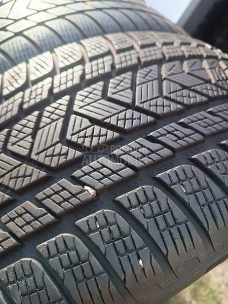 Pirelli 265/45 R21 Zimska