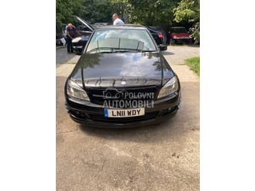 Branik za Mercedes Benz C Klasa, C 180, C 160 ... od 2008. do 2014. god.