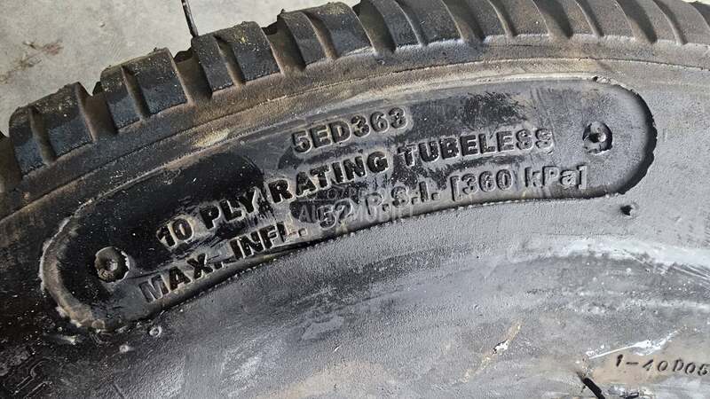 Ostalo 300/55 R12