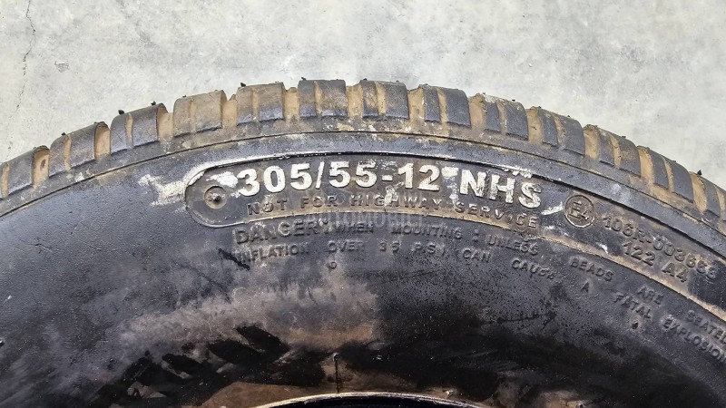 Ostalo 300/55 R12