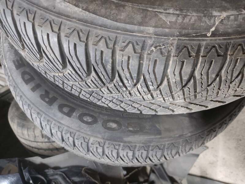 Goodride 205/55 R16 Zimska