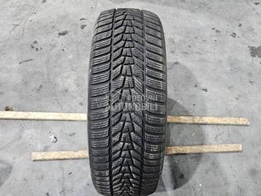 Hankook 235/60 R18 Zimska
