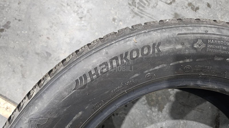 Hankook 235/60 R18 Zimska