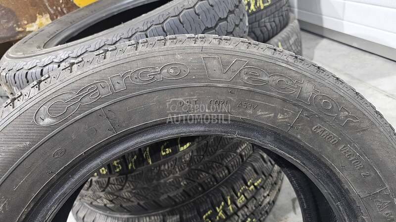 Goodyear 195/65 R16 Zimska