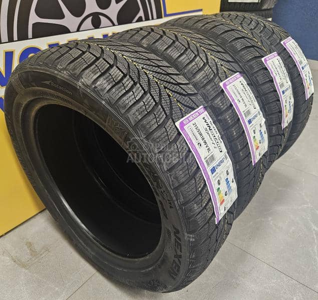 Nexen 215/55 R18 Zimska