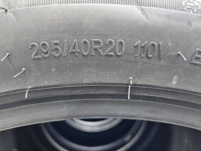 Triangle 295/40 R20 Zimska