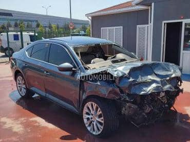 Škoda Superb 2015. god. -  kompletan auto u delovima