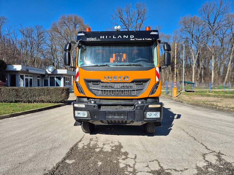 Iveco TRAKKER  450 E6