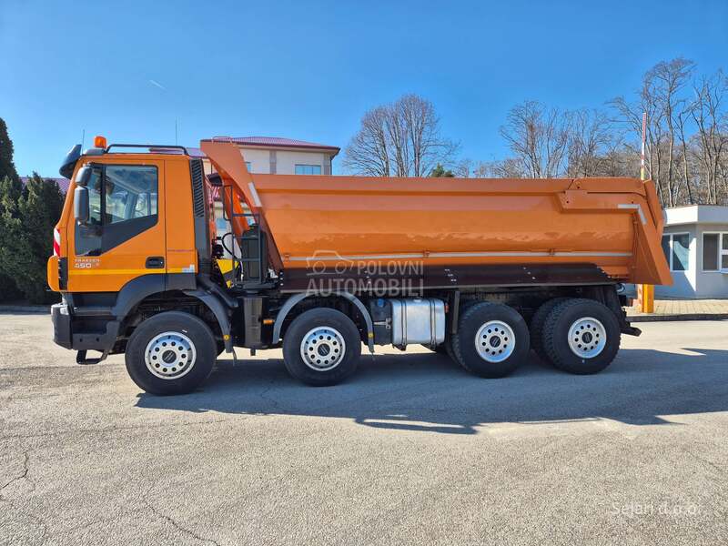 Iveco TRAKKER  450 E6