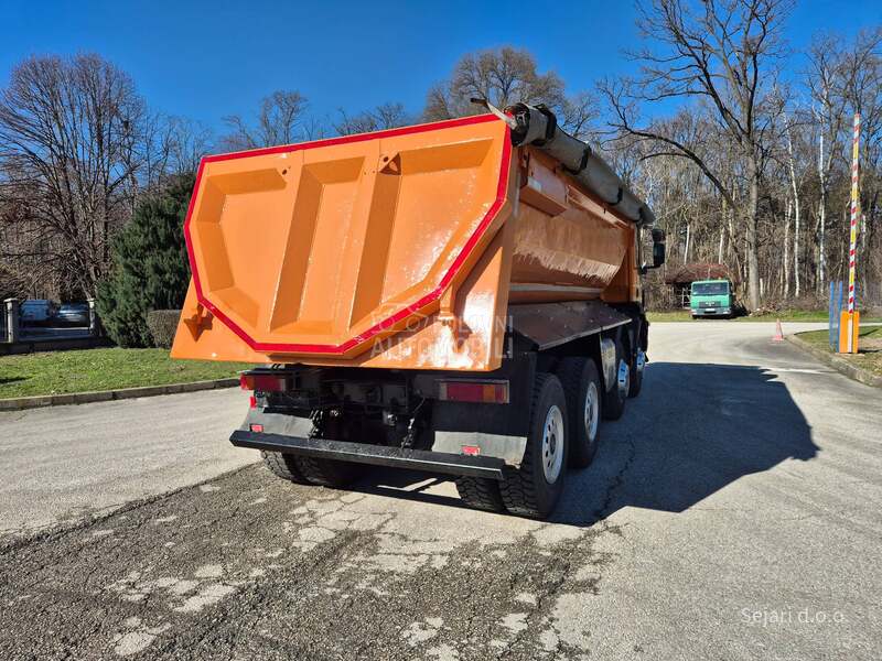 Iveco TRAKKER  450 E6