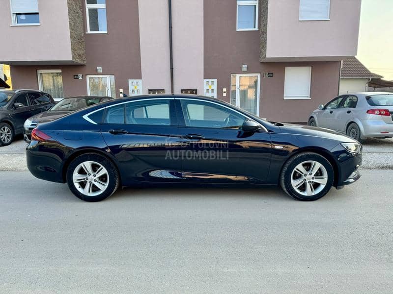 Opel Insignia 1.6CDTI/EXECUTIVE