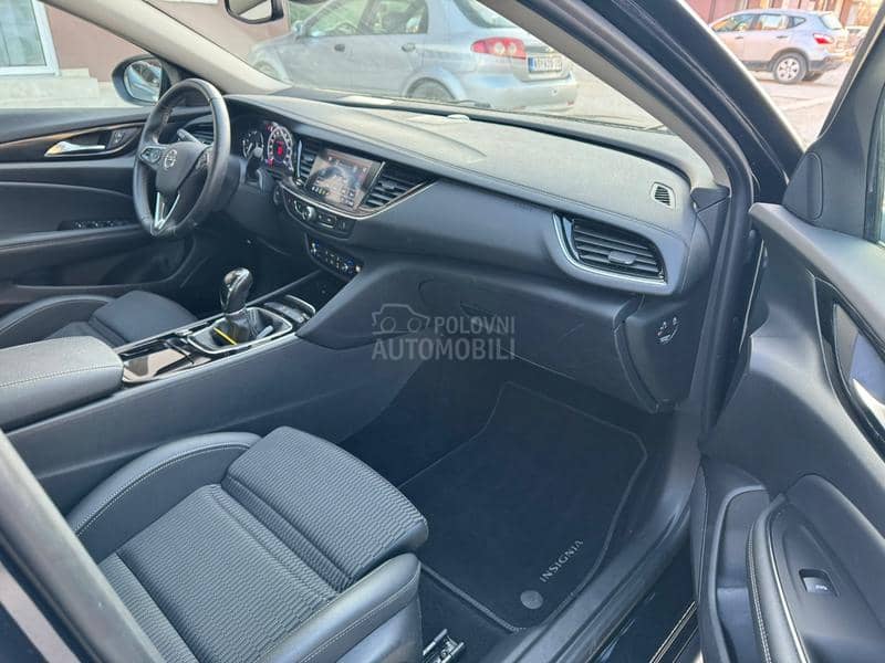 Opel Insignia 1.6CDTI/EXECUTIVE