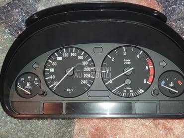 x5 e53 instrument tablu km sat za BMW X5