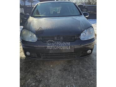 Volkswagen Golf 5 -  kompletan auto u delovima