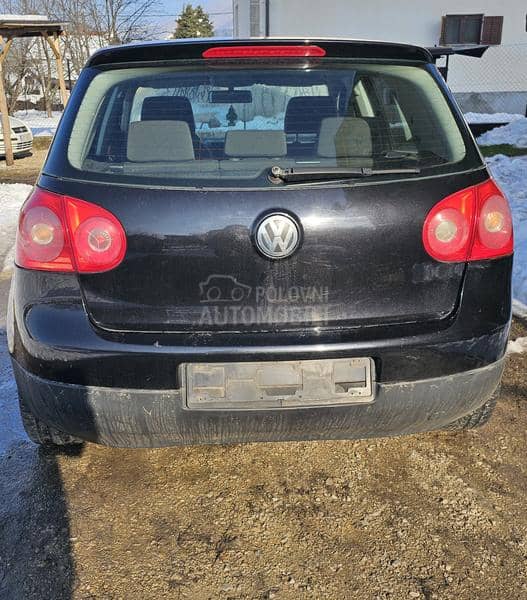 Volkswagen Golf 5 -  kompletan auto u delovima