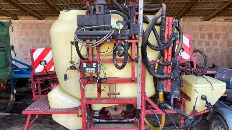 Hardi MASTER prskalice 900L 15m