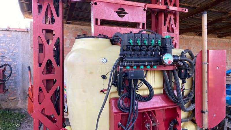 Hardi MASTER prskalice 900L 15m
