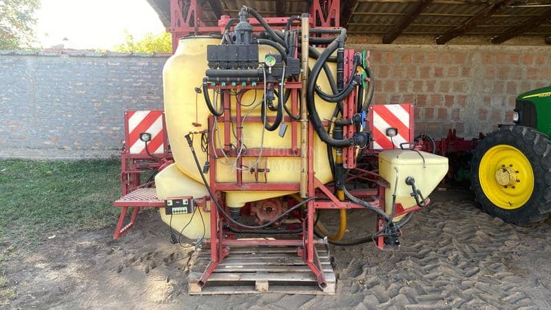 Hardi MASTER prskalice 900L 15m