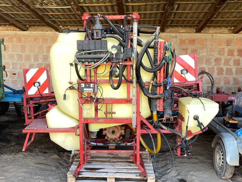 Hardi MASTER prskalice 900L 15m