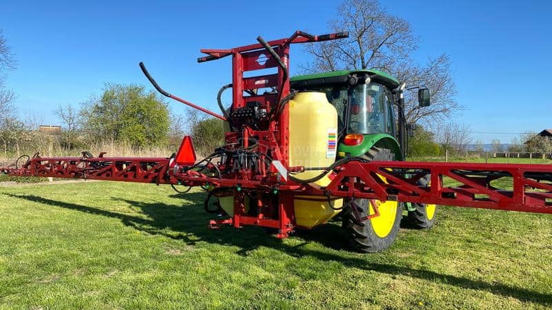 Hardi MASTER prskalice 900L 15m