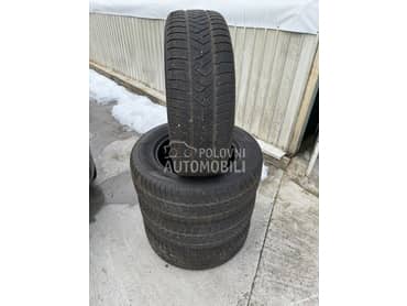 Pirelli 235/65 R17 Zimska