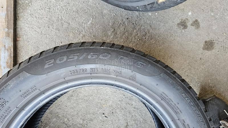 Pirelli 205/60 R16 Zimska