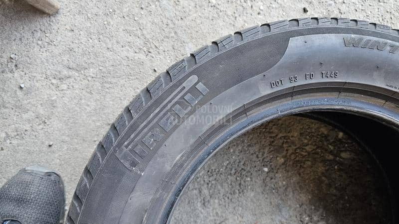 Pirelli 205/60 R16 Zimska
