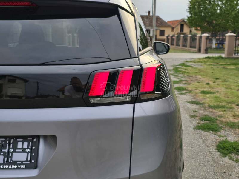 Peugeot 3008 1.2 AUT ADAPTIV.TEMP